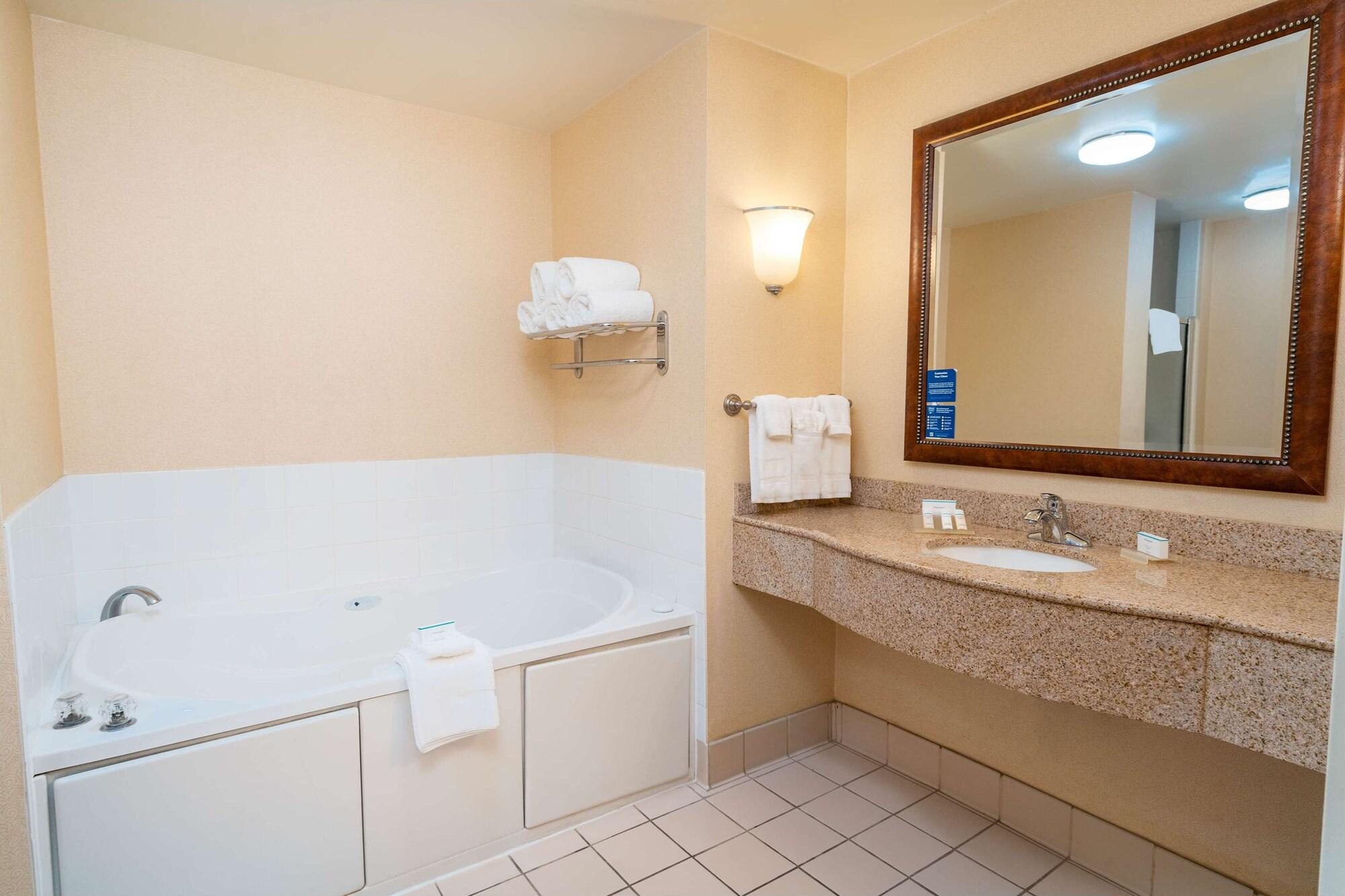 Hilton Garden Inn Ontario Rancho Cucamonga Exteriér fotografie