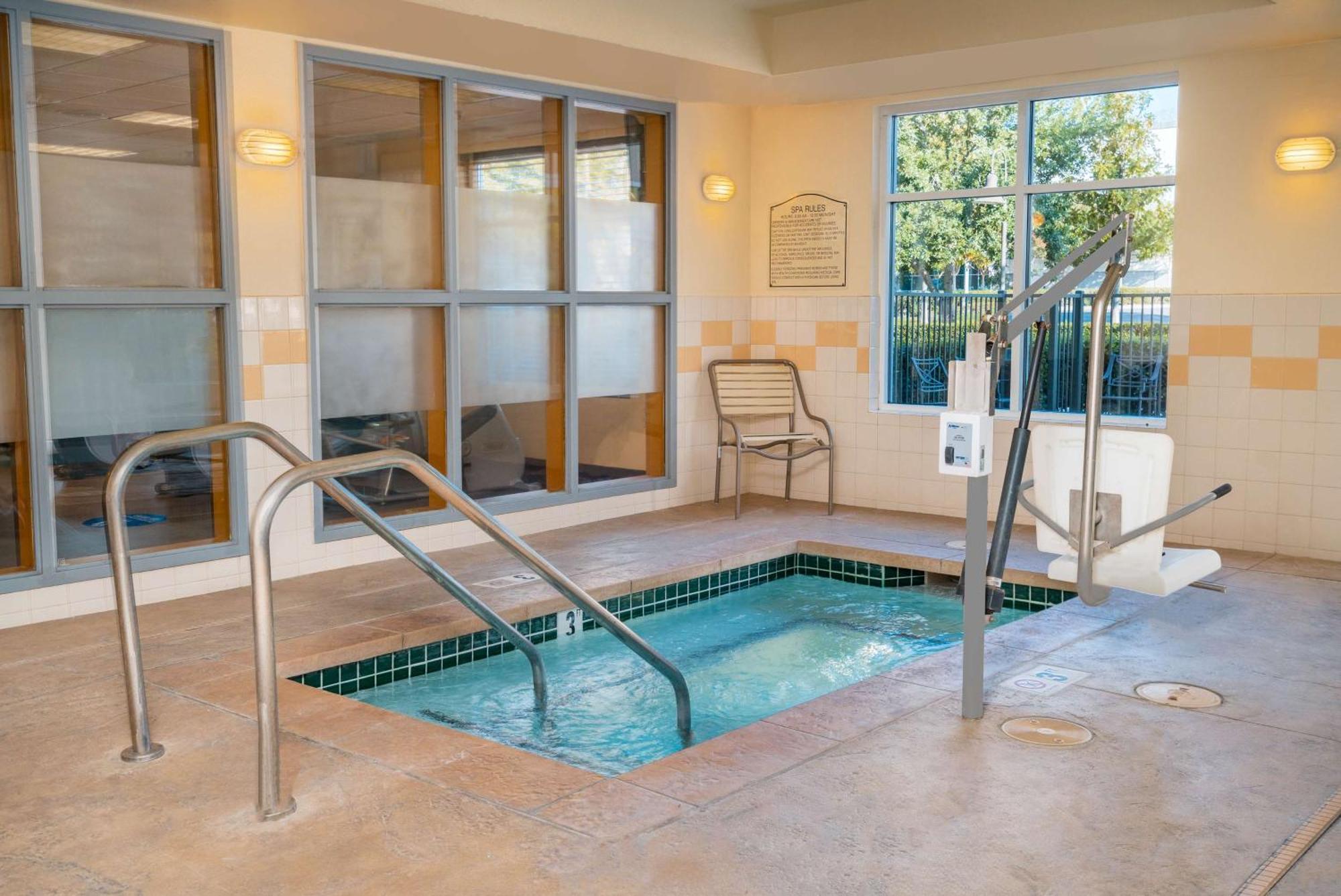 Hilton Garden Inn Ontario Rancho Cucamonga Exteriér fotografie